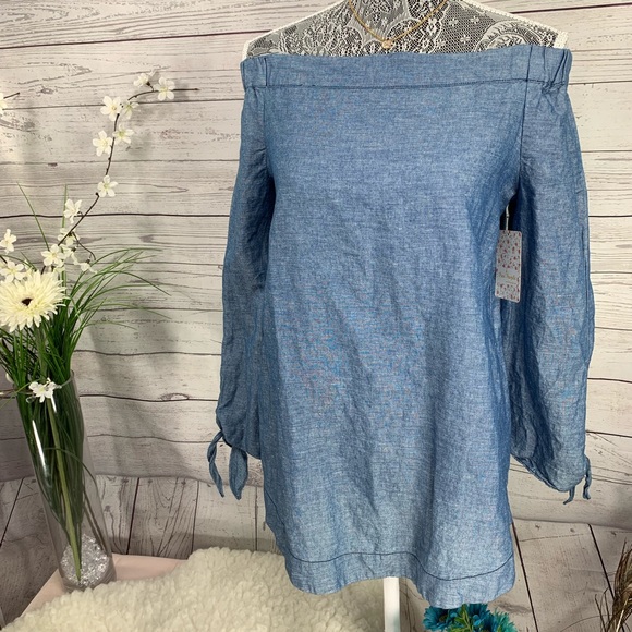 Free People Tops - NWT Free People Chambray Shoulder Top *Sz S